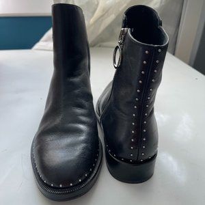 Schutz Black Leather Flat Booties, STUDS!  and SIDE ZIP!  size 8 Like NEW